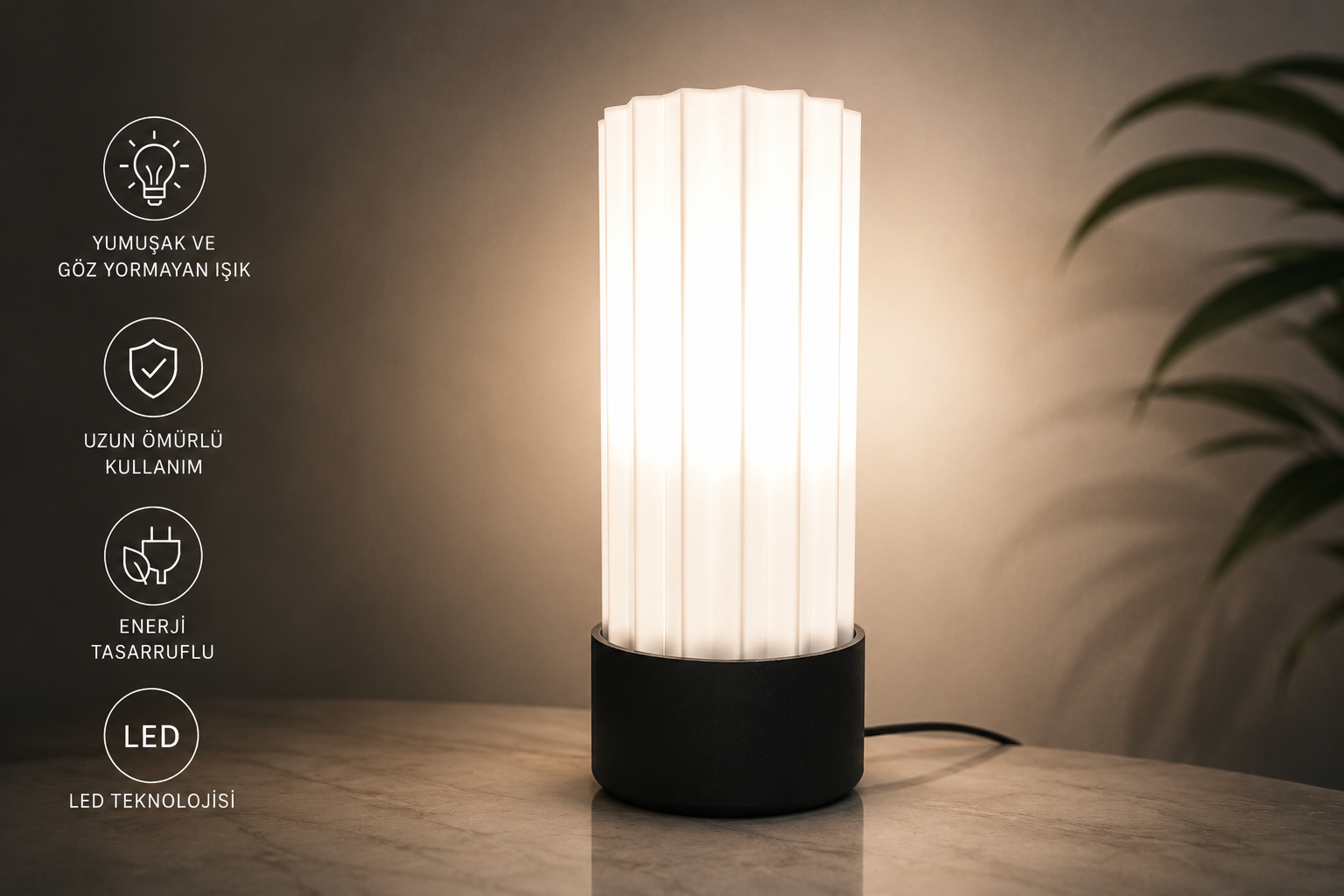 Dekoratif Siyah Altlıklı Lamba